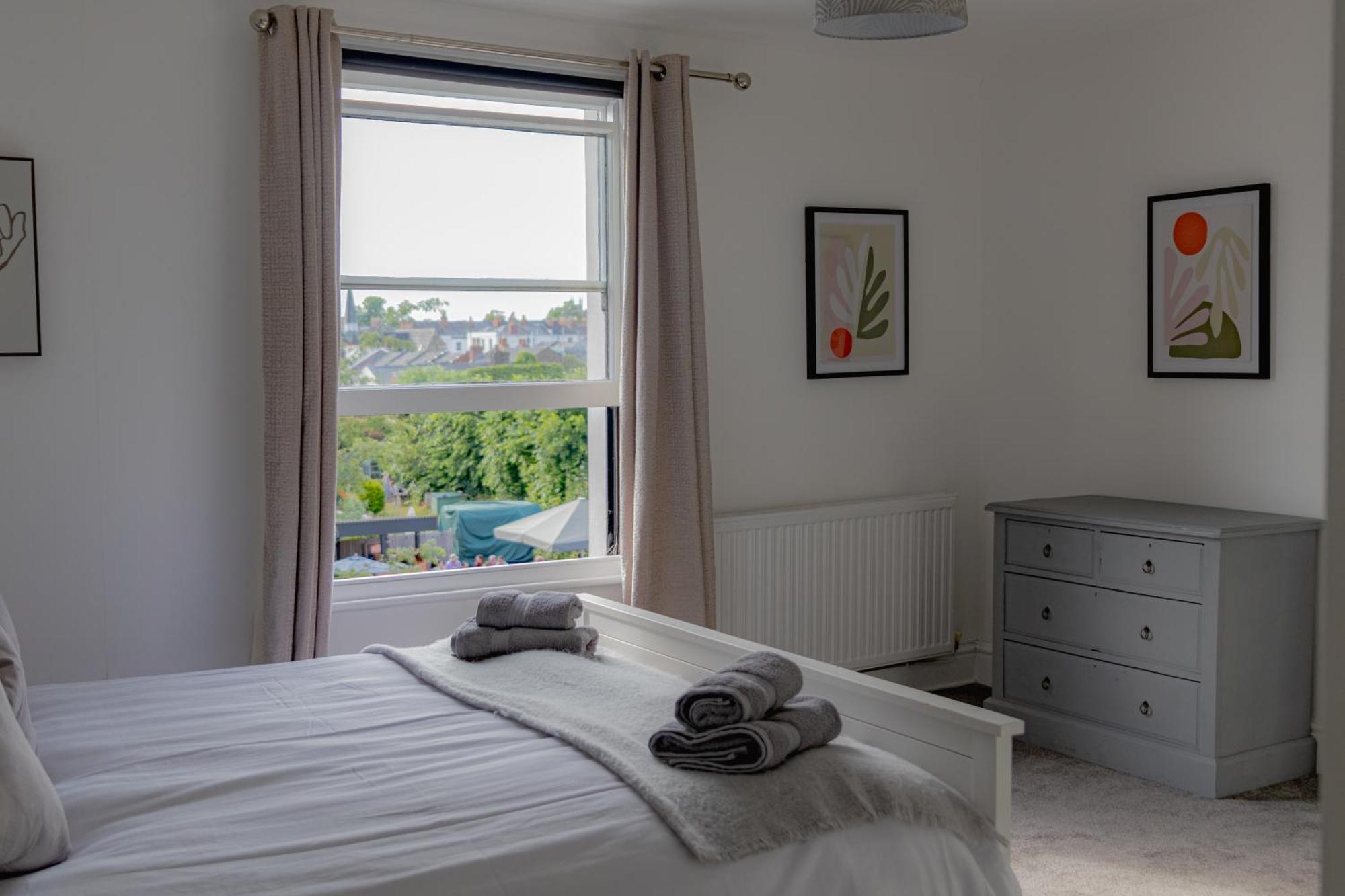 Fabulous, Vibrant, Town House, Central Bath Road Челтенхам Экстерьер фото