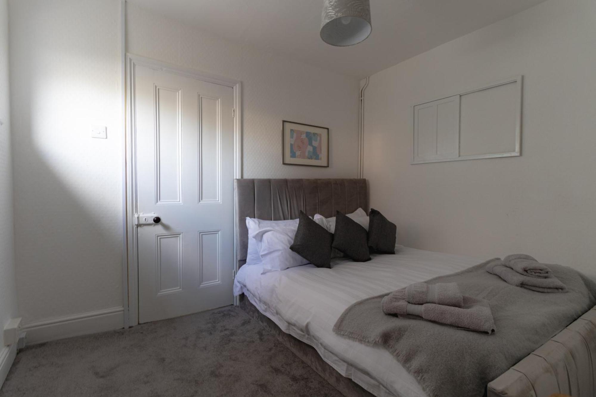 Fabulous, Vibrant, Town House, Central Bath Road Челтенхам Экстерьер фото