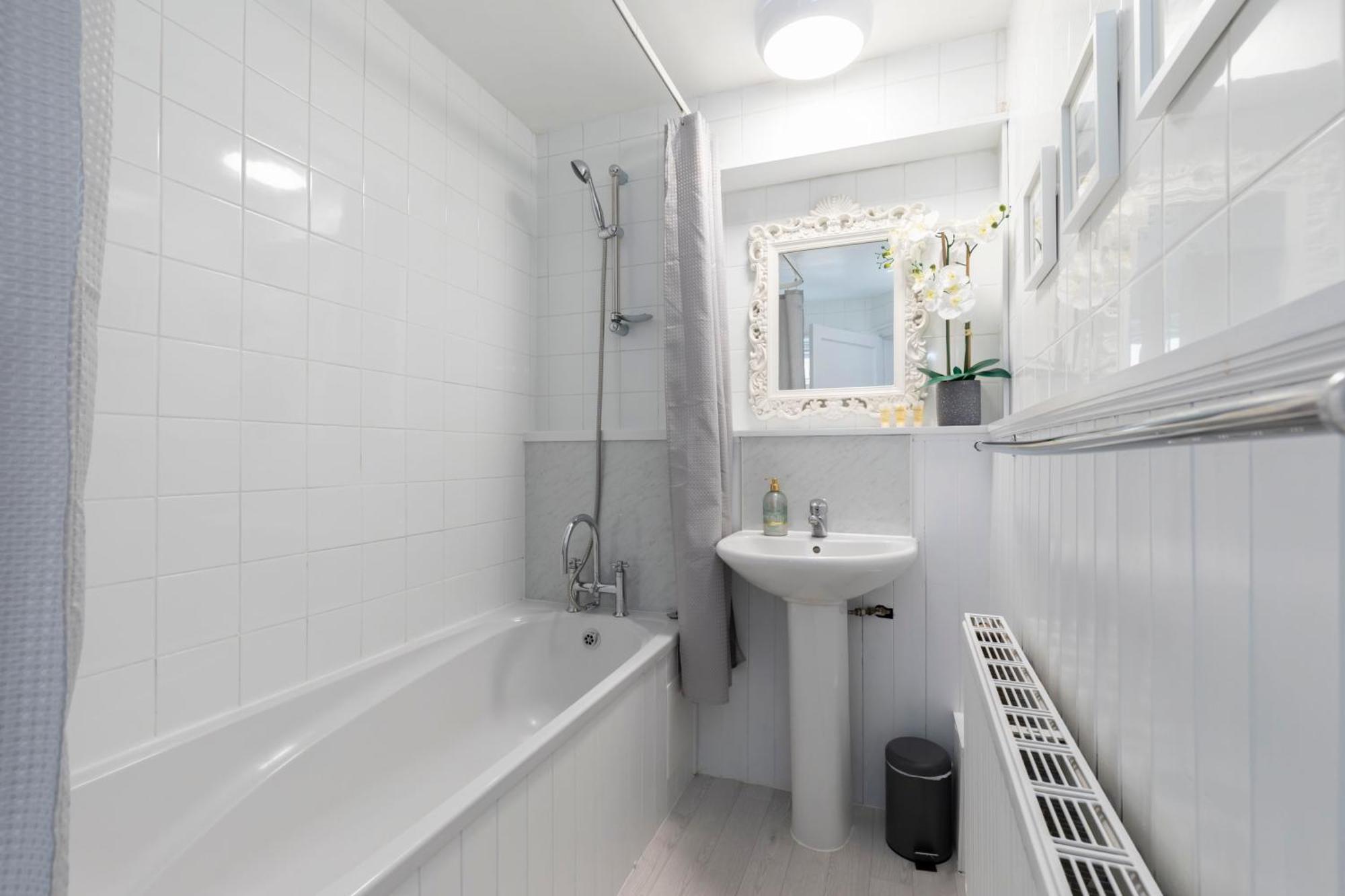 Fabulous, Vibrant, Town House, Central Bath Road Челтенхам Экстерьер фото