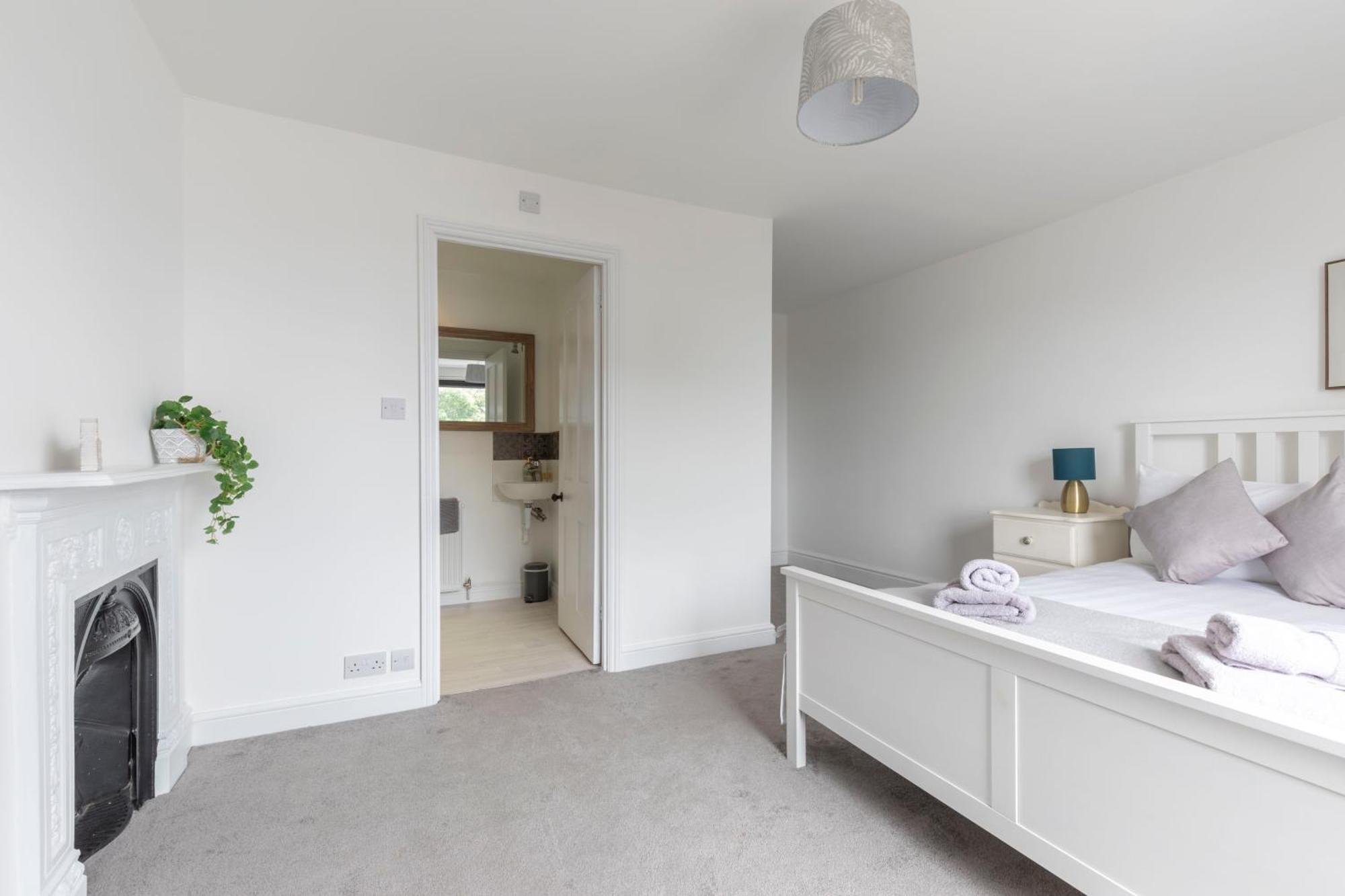 Fabulous, Vibrant, Town House, Central Bath Road Челтенхам Экстерьер фото