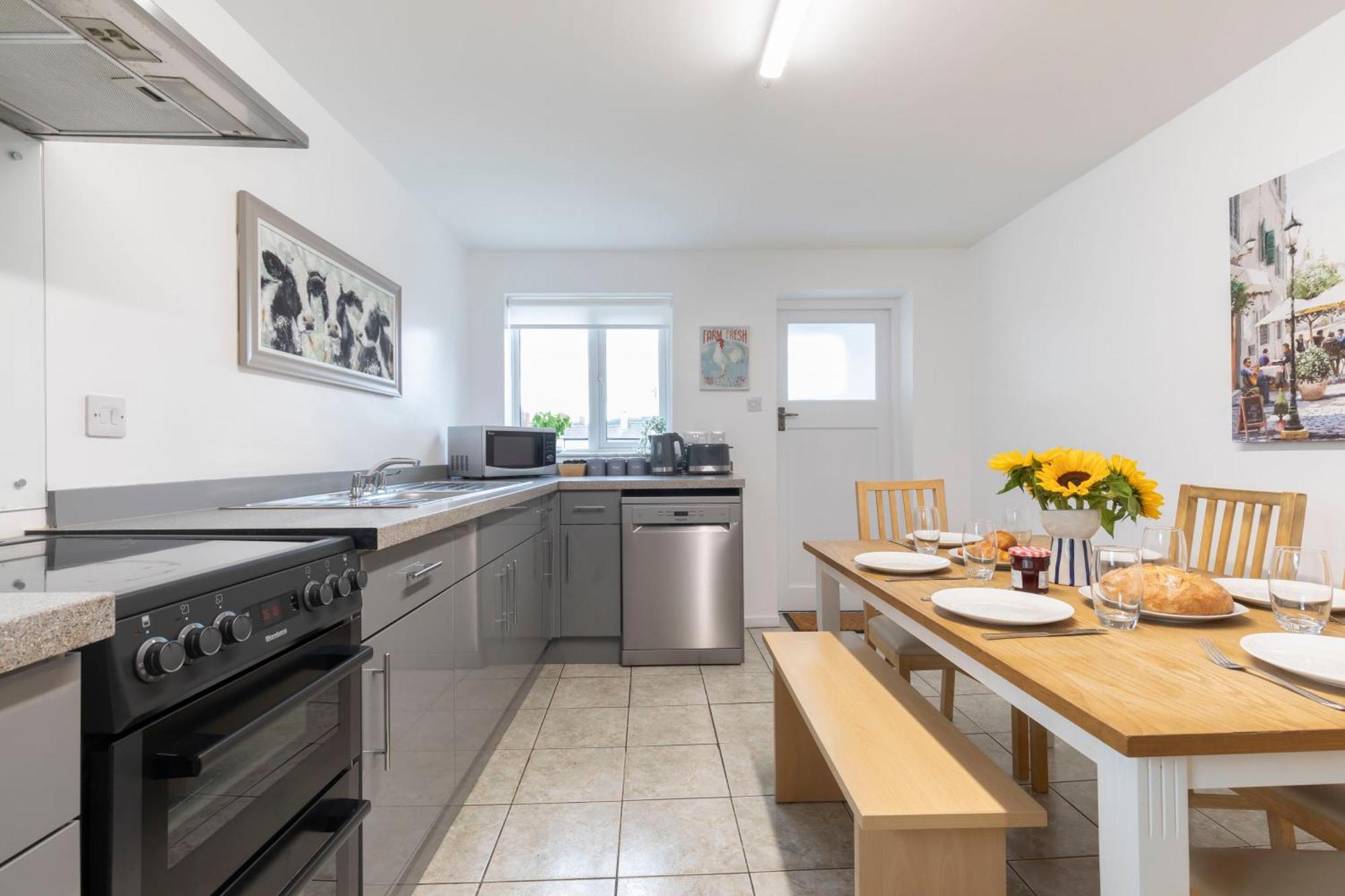 Fabulous, Vibrant, Town House, Central Bath Road Челтенхам Экстерьер фото